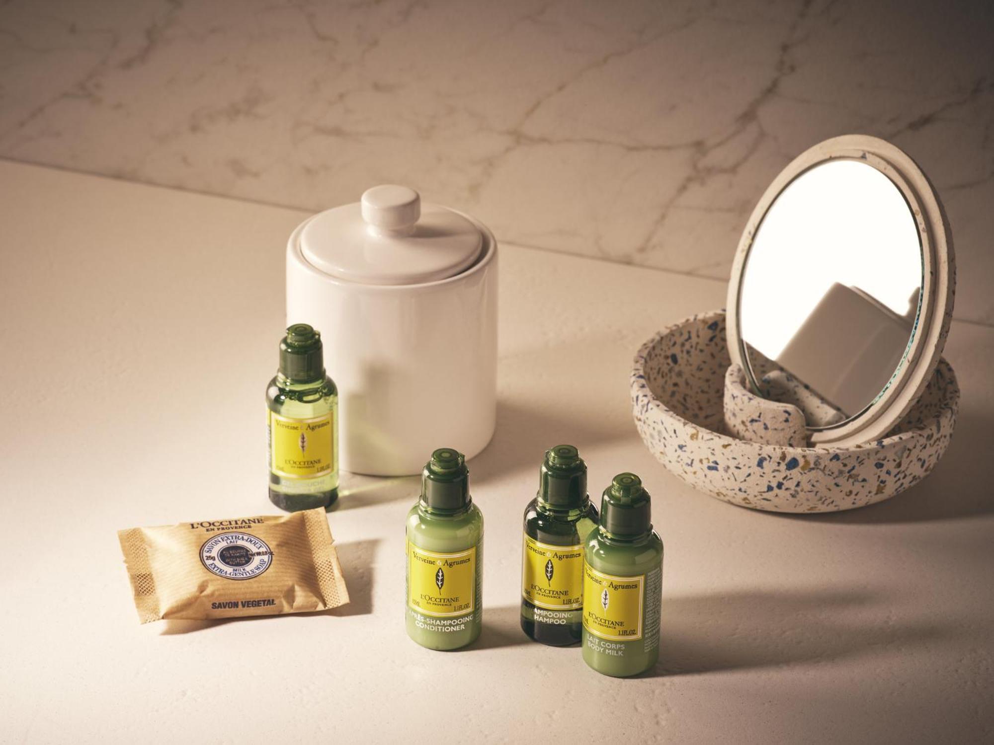 Intercontinental Seoul Coex, An Ihg Hotel Εξωτερικό φωτογραφία A selection of toiletries